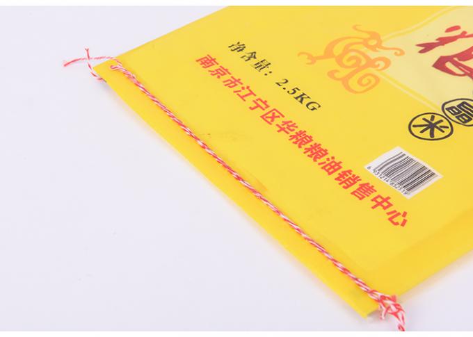 De verpakking van Plastic Zakken voor Rijst Verpakking, Draad die Zijhoekplaatzakken naaien